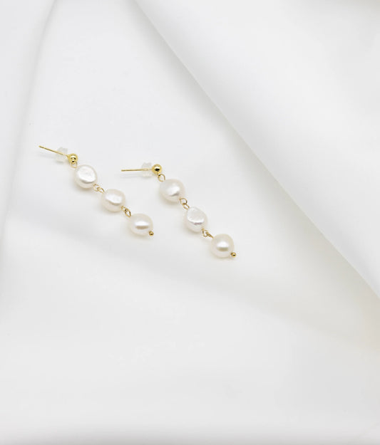 Claudia Freshwater Pearl Earrings