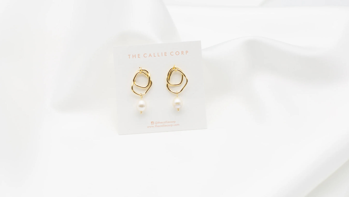 Emily Freshwater Pearl Earrings