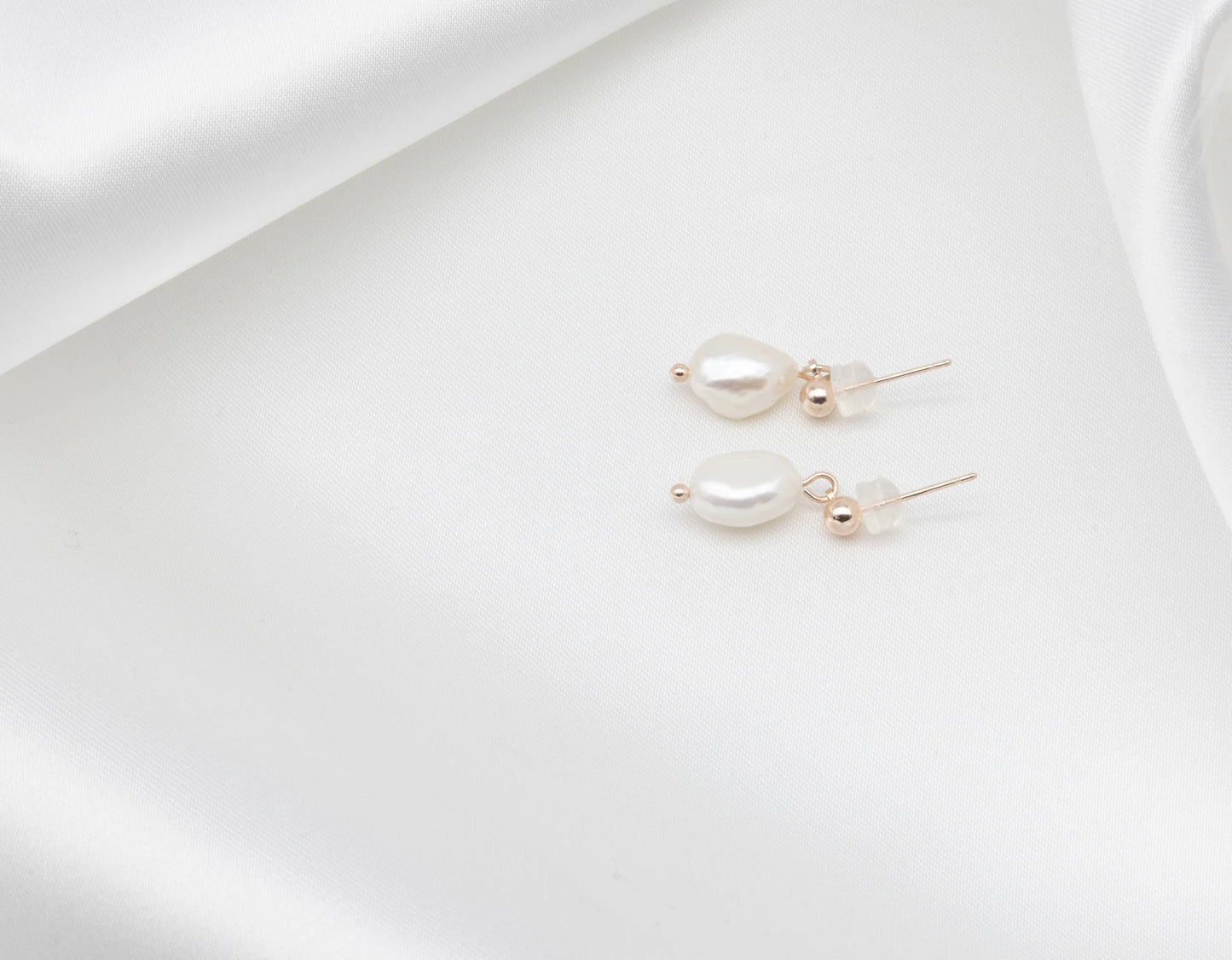 Becci Freshwater Pearl Earrings