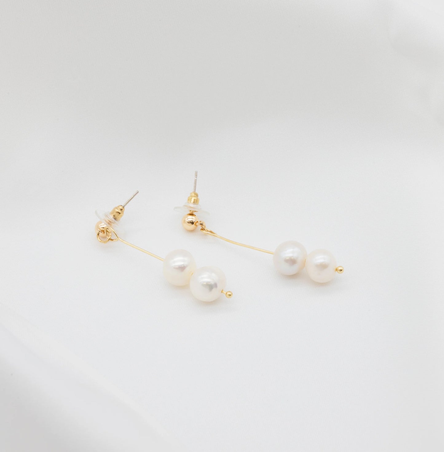 Lucy Freshwater Pearl drop earrings