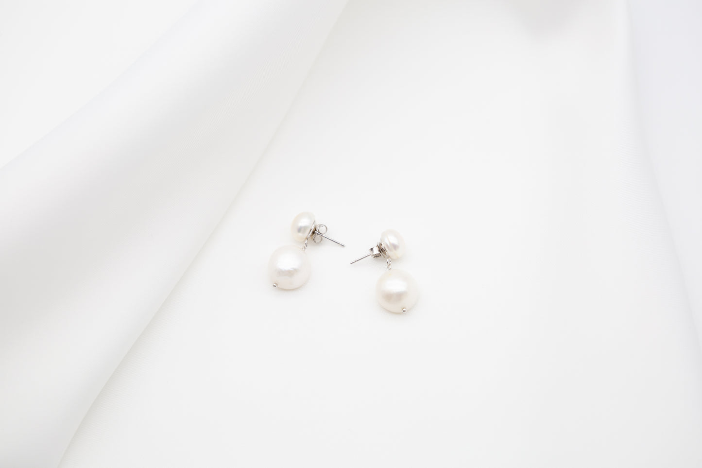 Velma - One of a Pearl Collection (Silver)