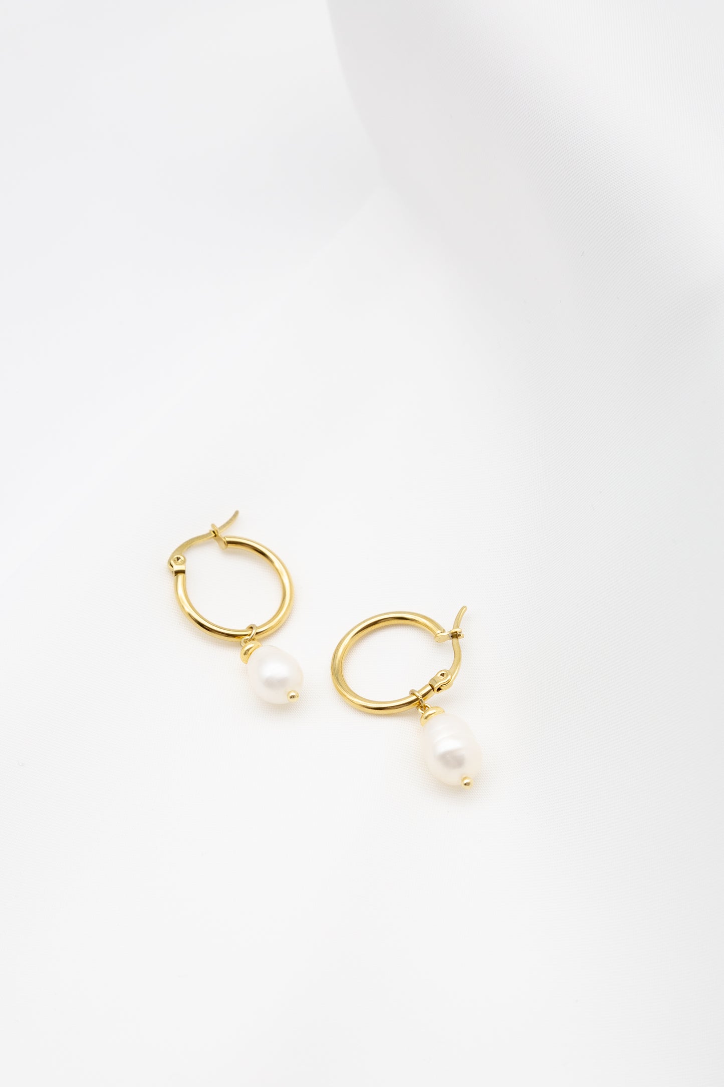 Alix – One of a Pearl