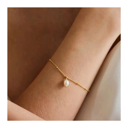 Isla Freshwater Pearl Bracelet
