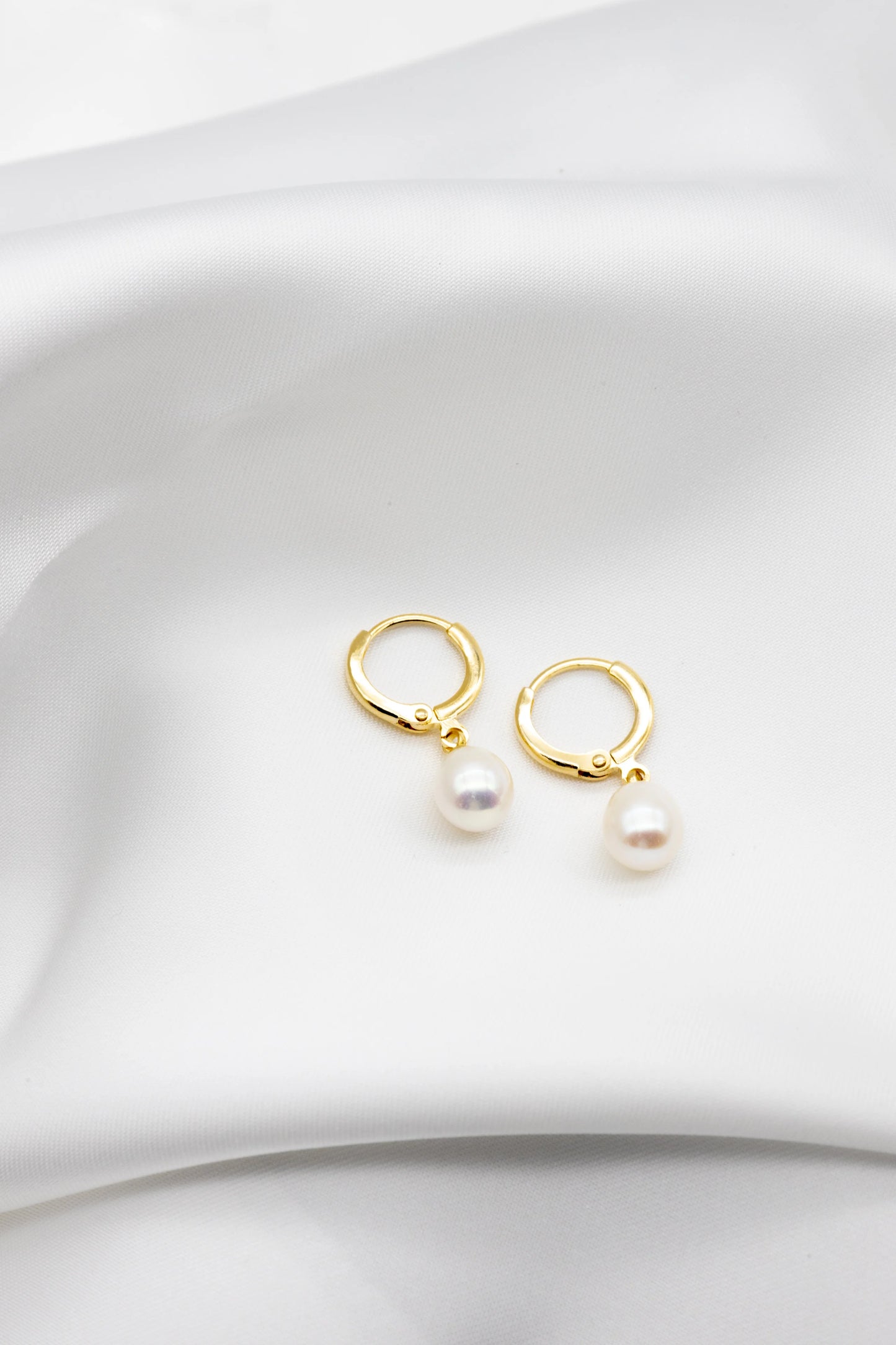 Courtney Round Pearl Hoops