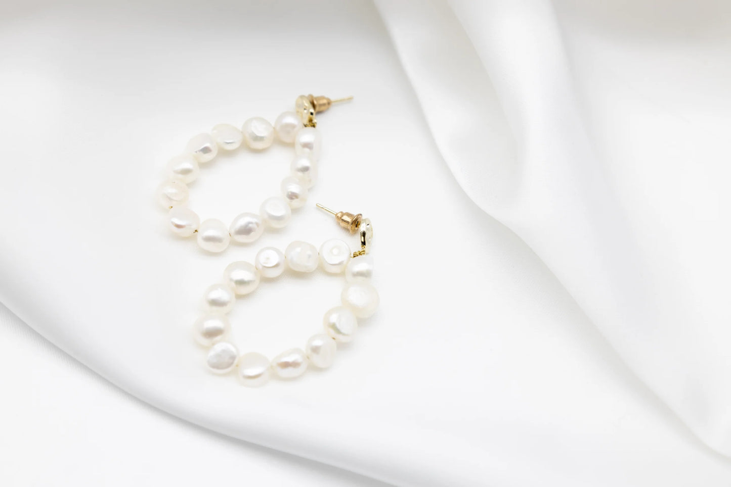 Koa Freshwater Pearl Hoop Earrings