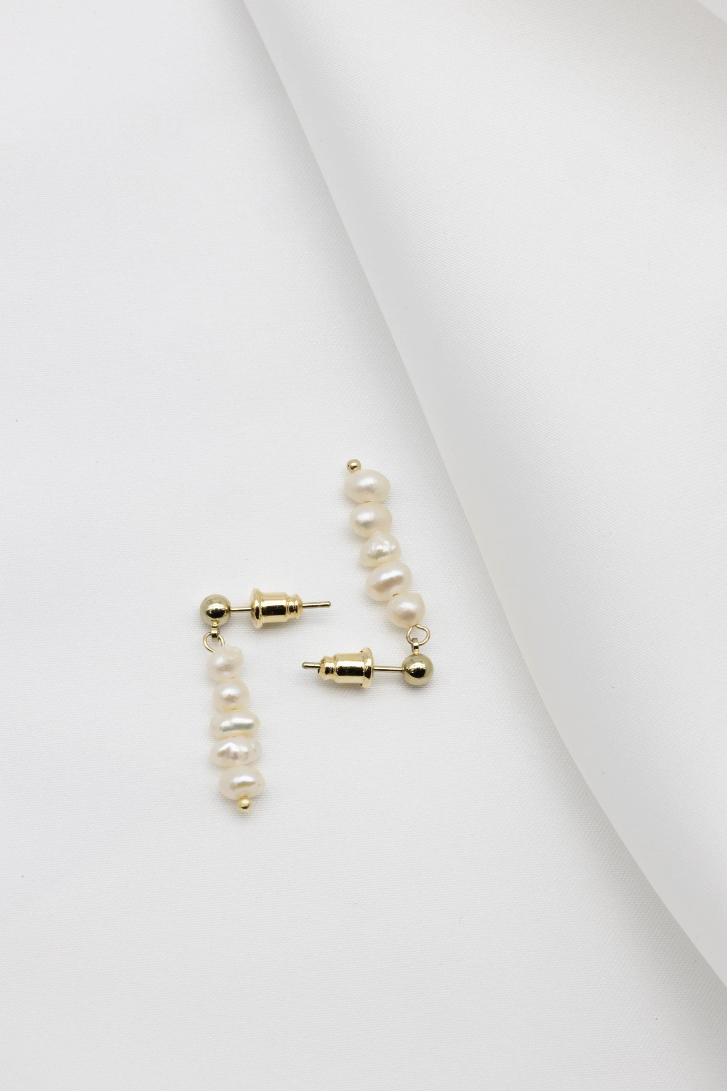 Mia Freshwater Pearl Earrings