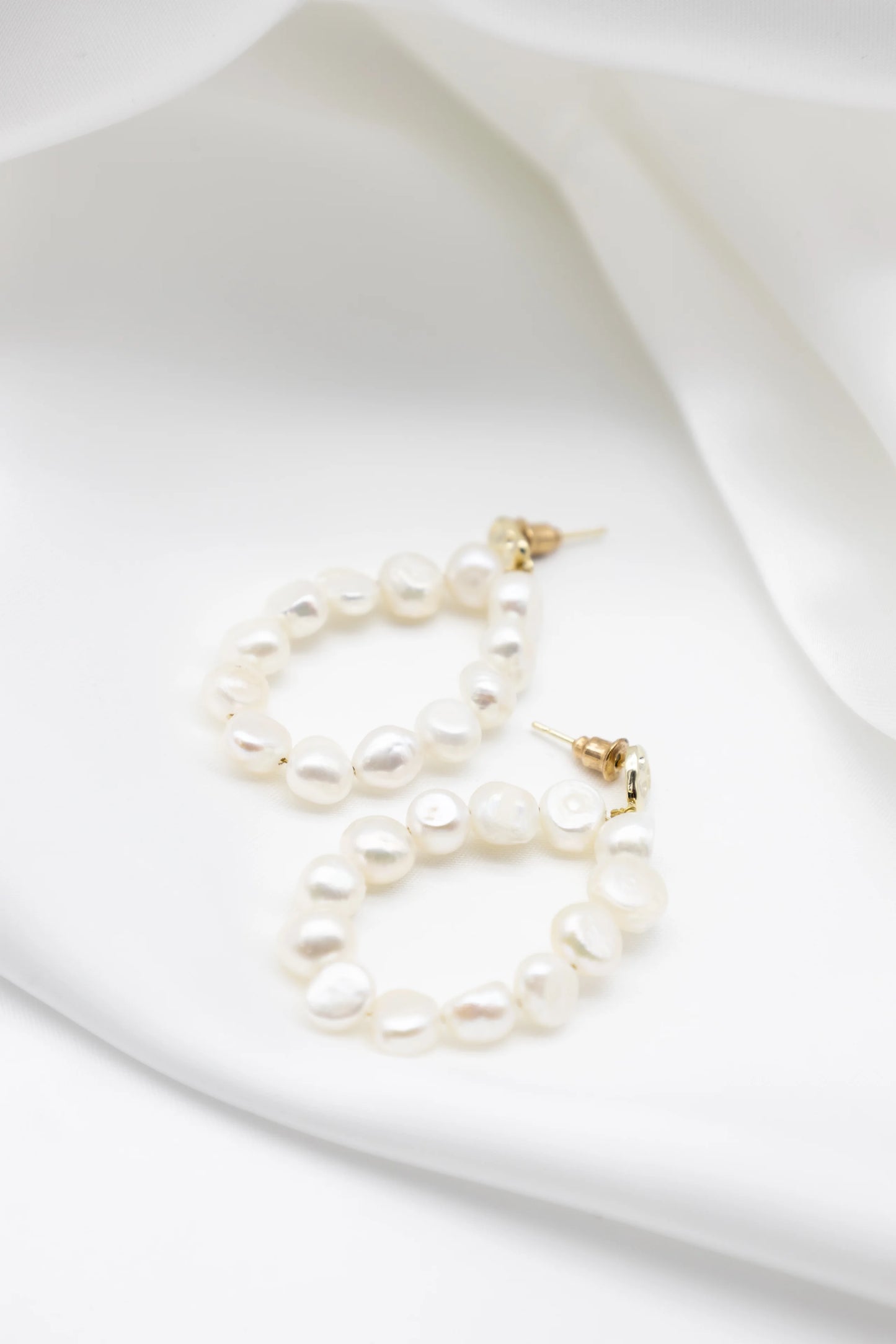 Koa Freshwater Pearl Hoop Earrings