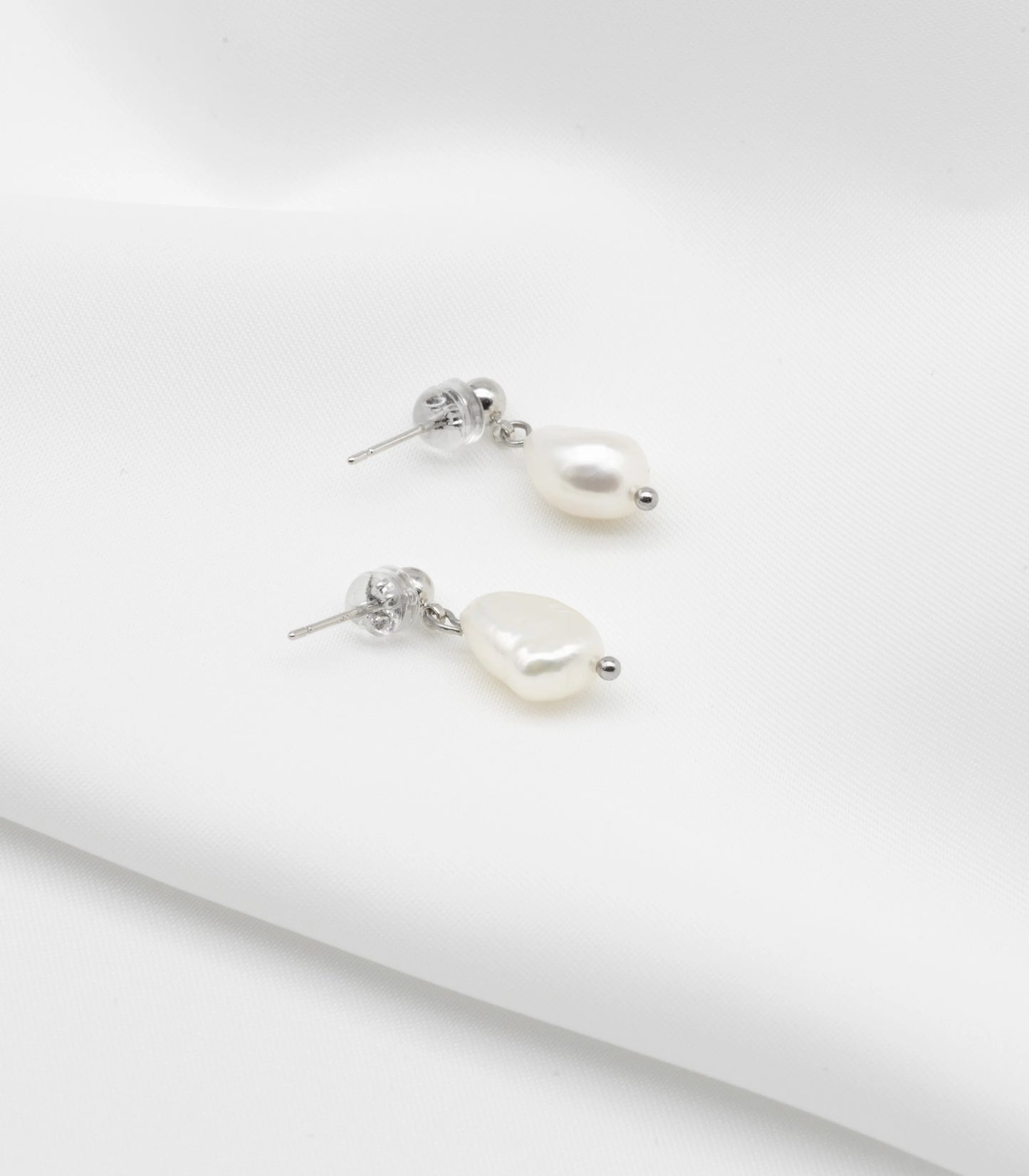 Becci Freshwater Pearl Earrings