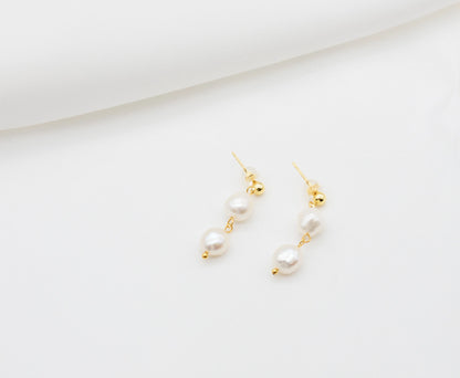 Rebecca Freshwater Pearl Earrings