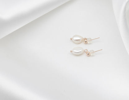 Becci Freshwater Pearl Earrings