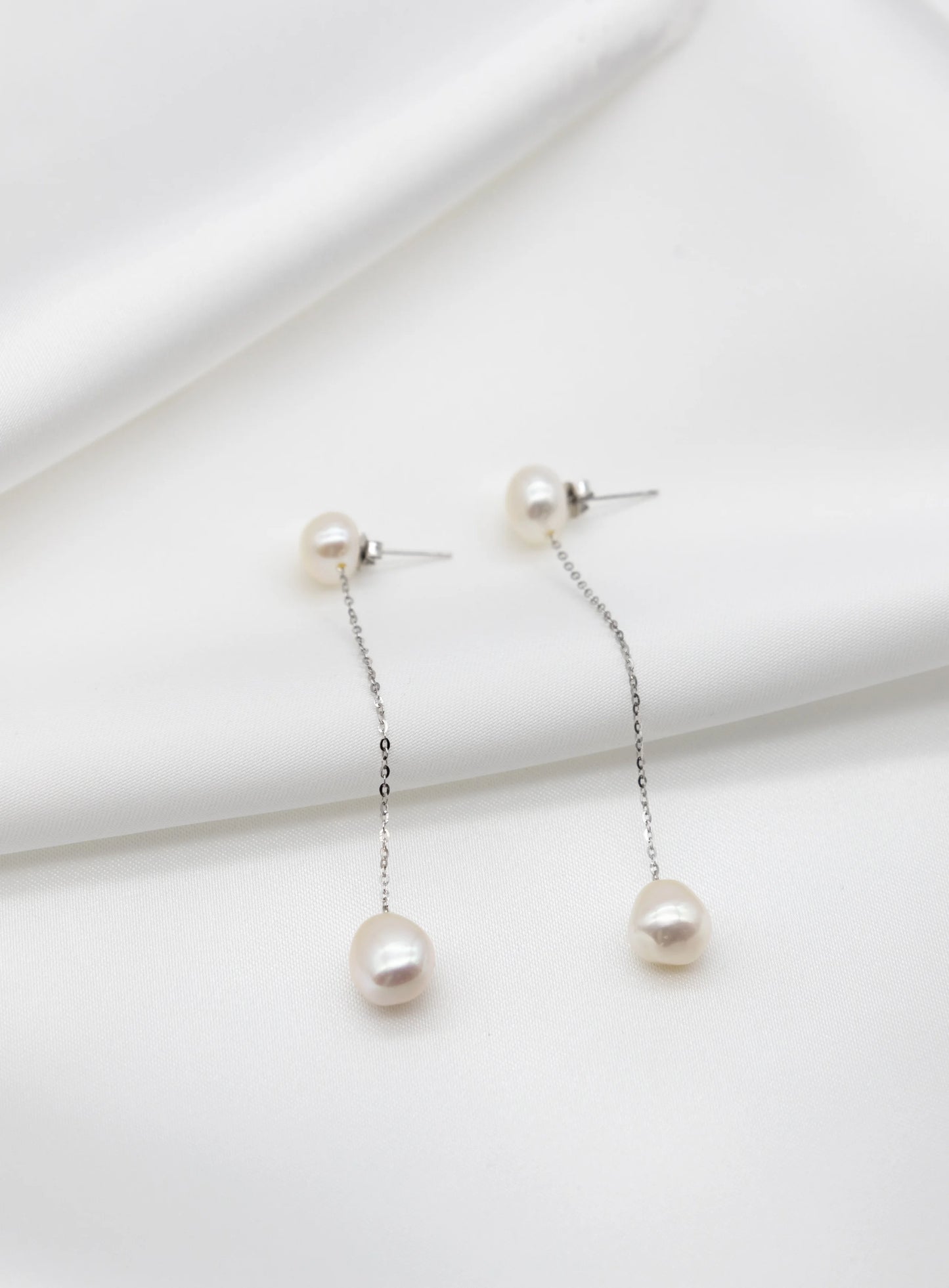 Aria Freshwater Pearl Earrings