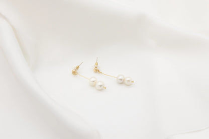 Lucy Freshwater Pearl drop earrings