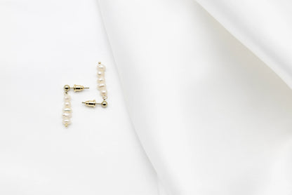 Mia Freshwater Pearl Earrings
