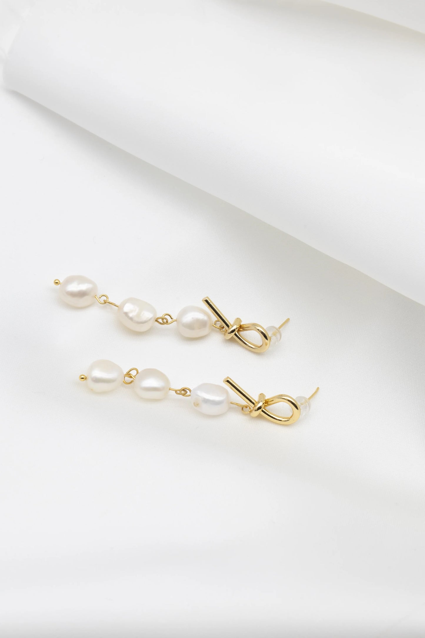 Lisa Gold Knot & Pearl Drop Earrings