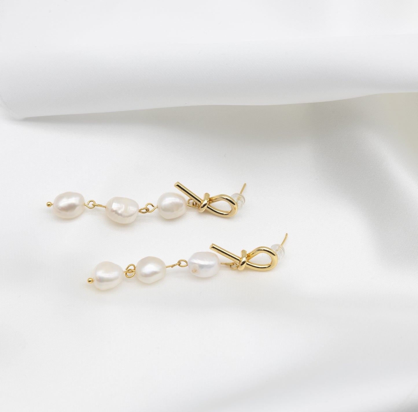 Lisa Gold Knot & Pearl Drop Earrings - One of a Pearl Collection