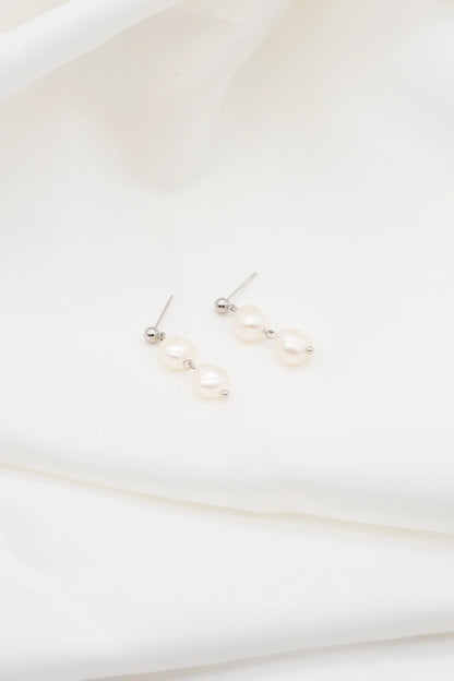 Rebecca Freshwater Pearl Earrings