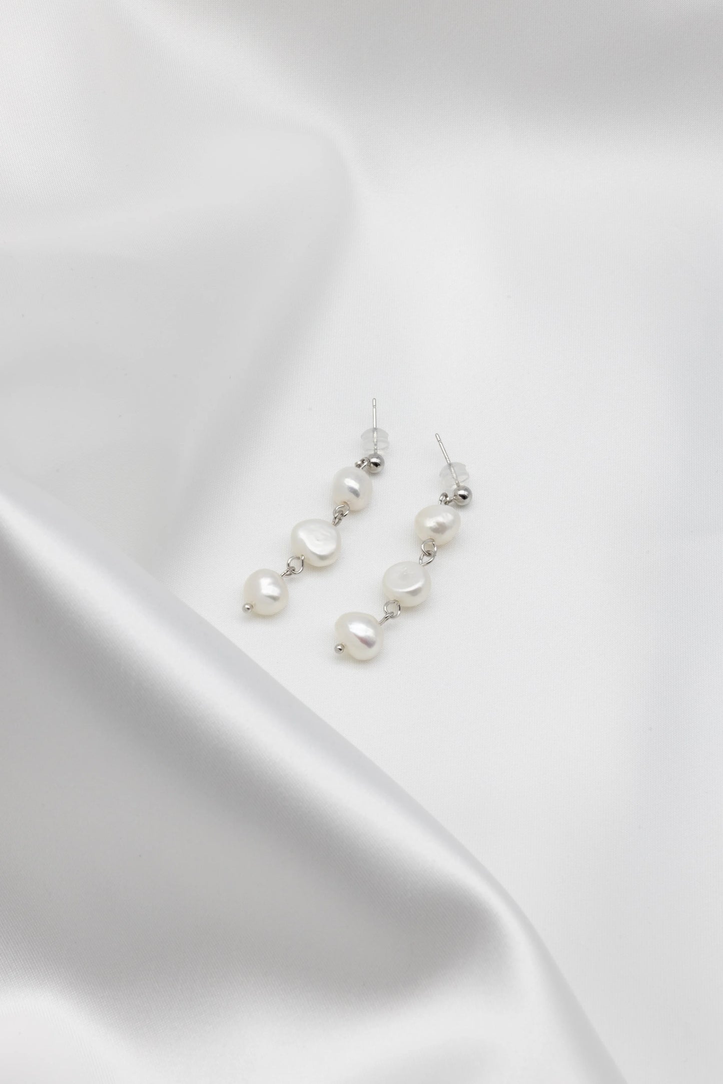 Claudia Freshwater Pearl Earrings