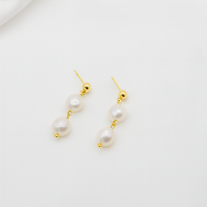 Rebecca Freshwater Pearl Earrings