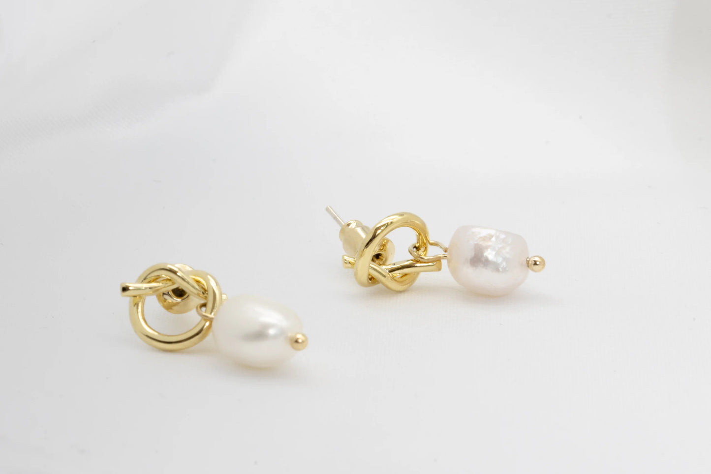 Bowie Freshwater Pearl Earrings