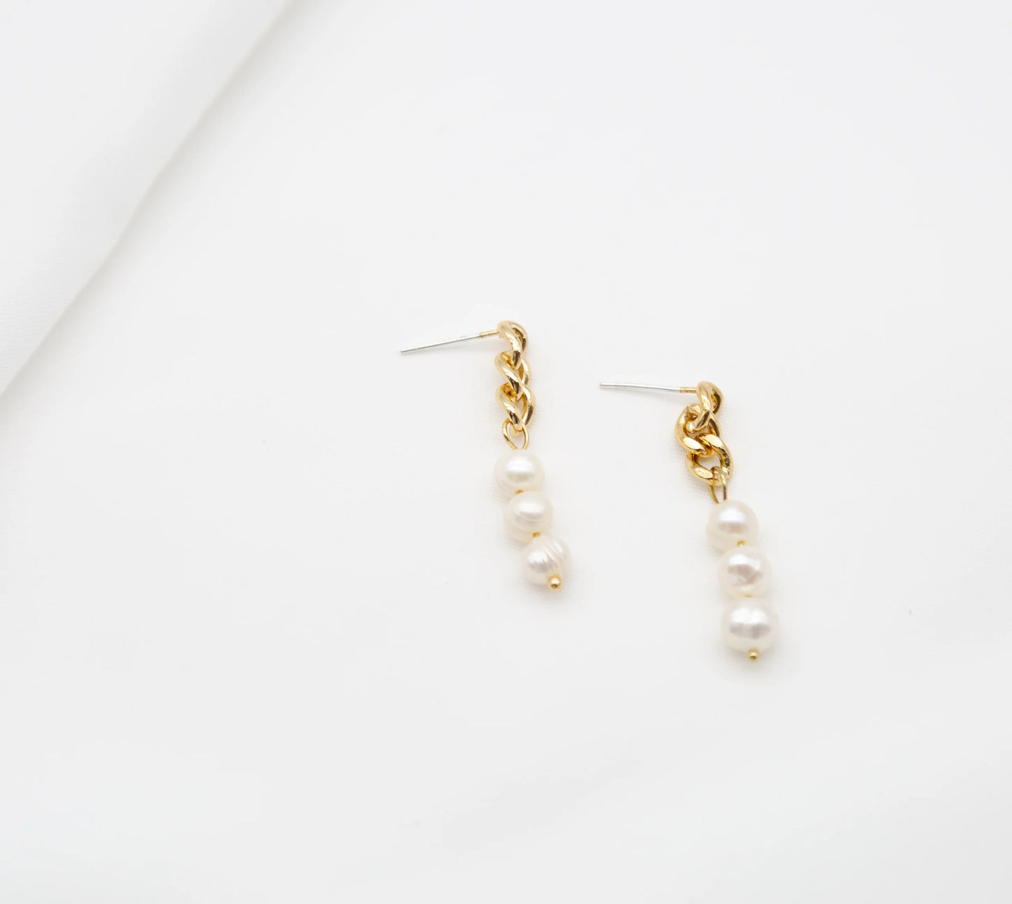 Peta Freshwater Pearl Earrings